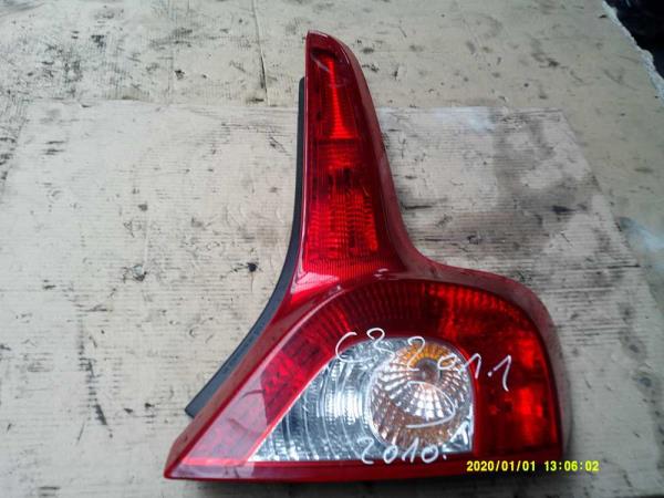 FEU ARRIERE DROIT VOLVO - Vue 1